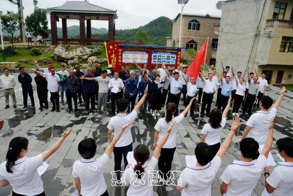 逃出昏暗的房子